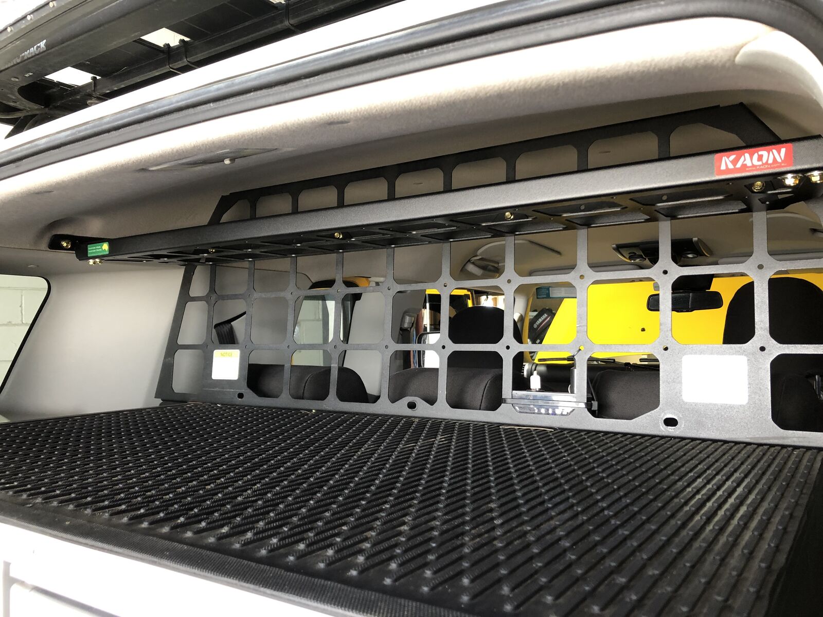Light Cargo & Pet Barrier and Barrier Shelf to suit Toyota FJ Cruiser 
