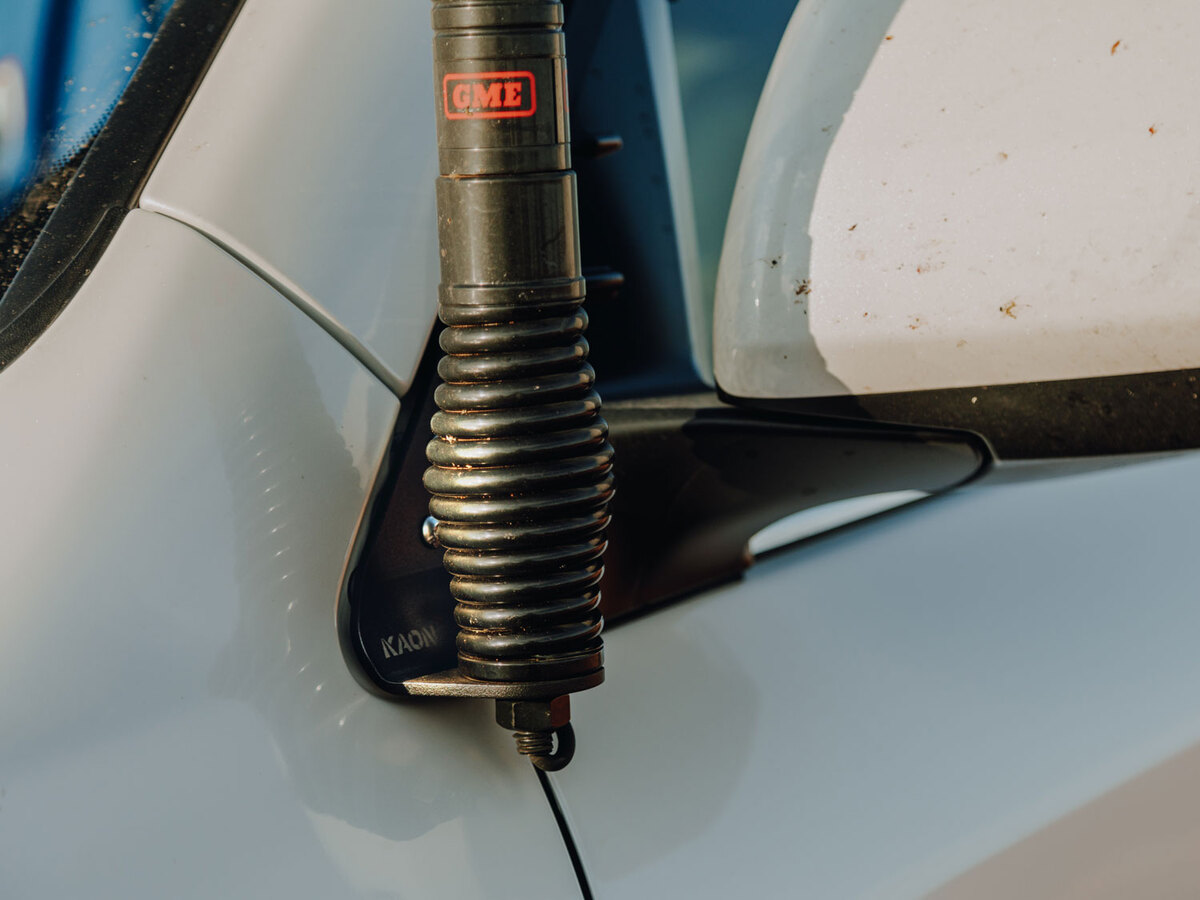 Side Mirror Antenna Mount to suit Toyota LandCruiser LC200 [RHS]