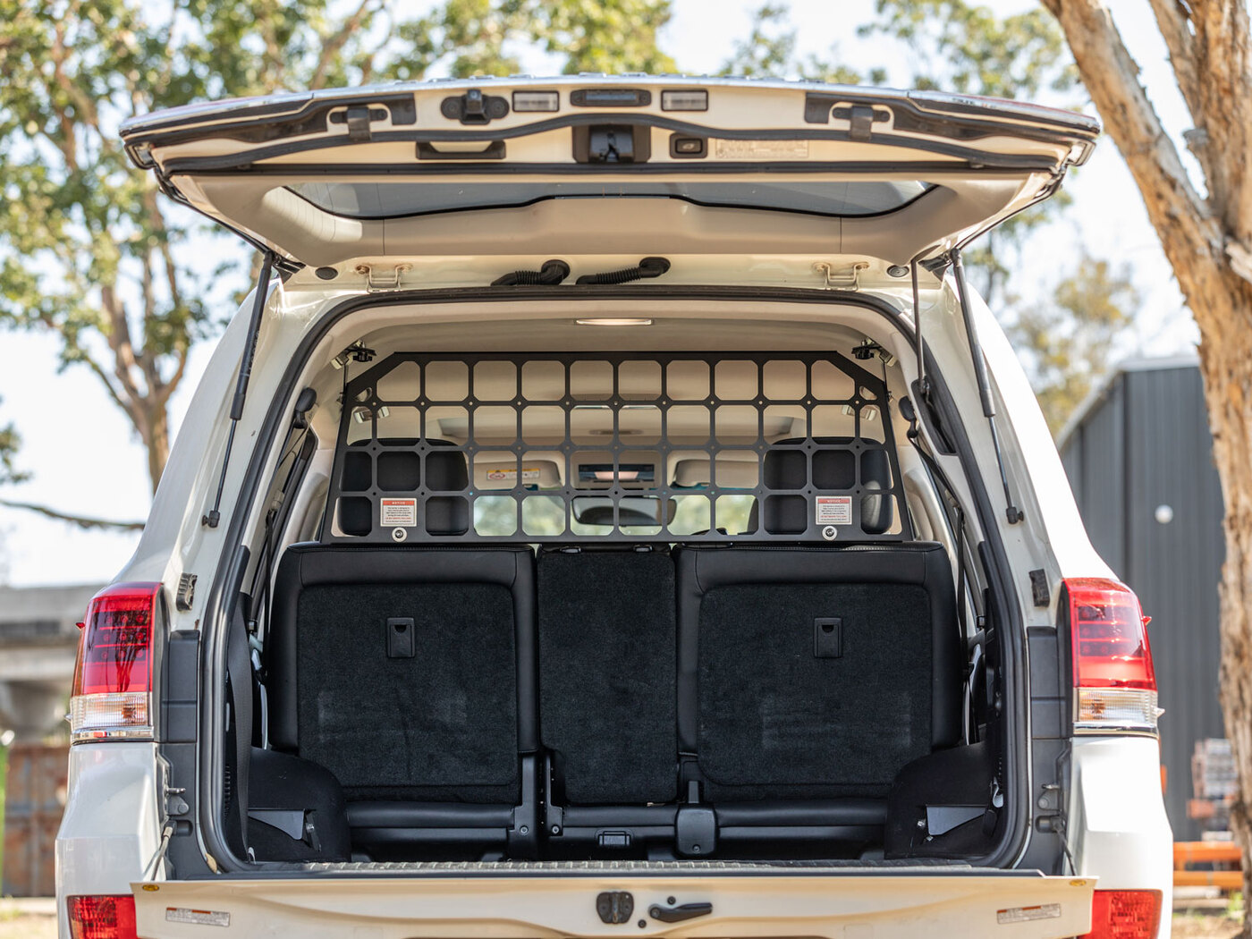 Light Cargo & Pet Barrier to suit Toyota LandCruiser LC200