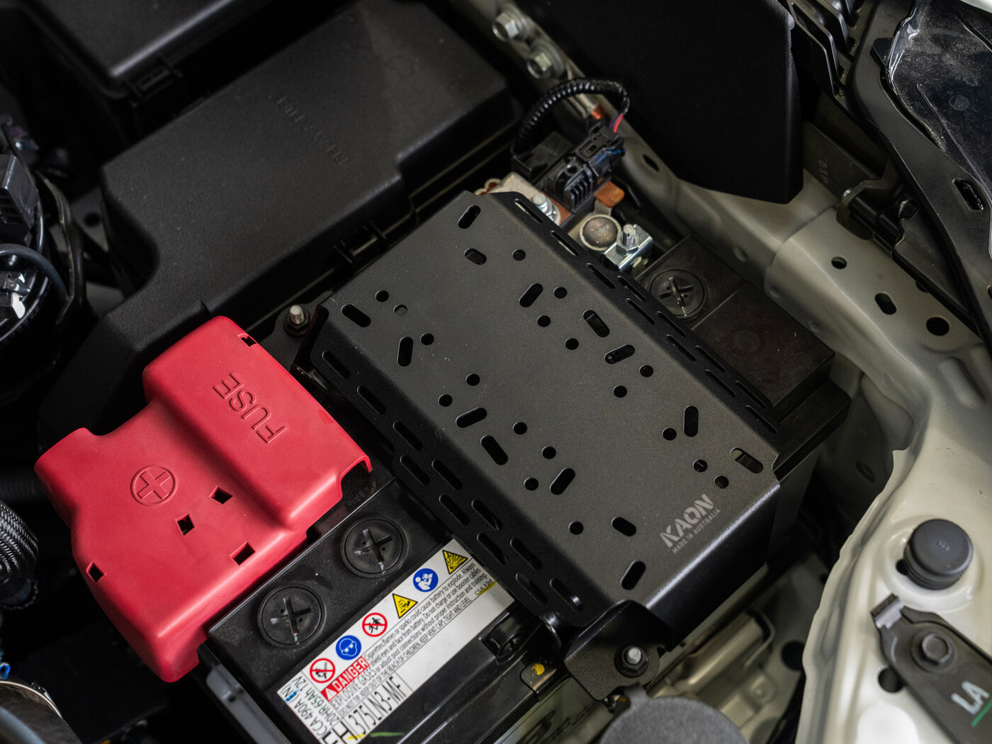 Battery Fuse Bracket to suit Toyota HiLux N90