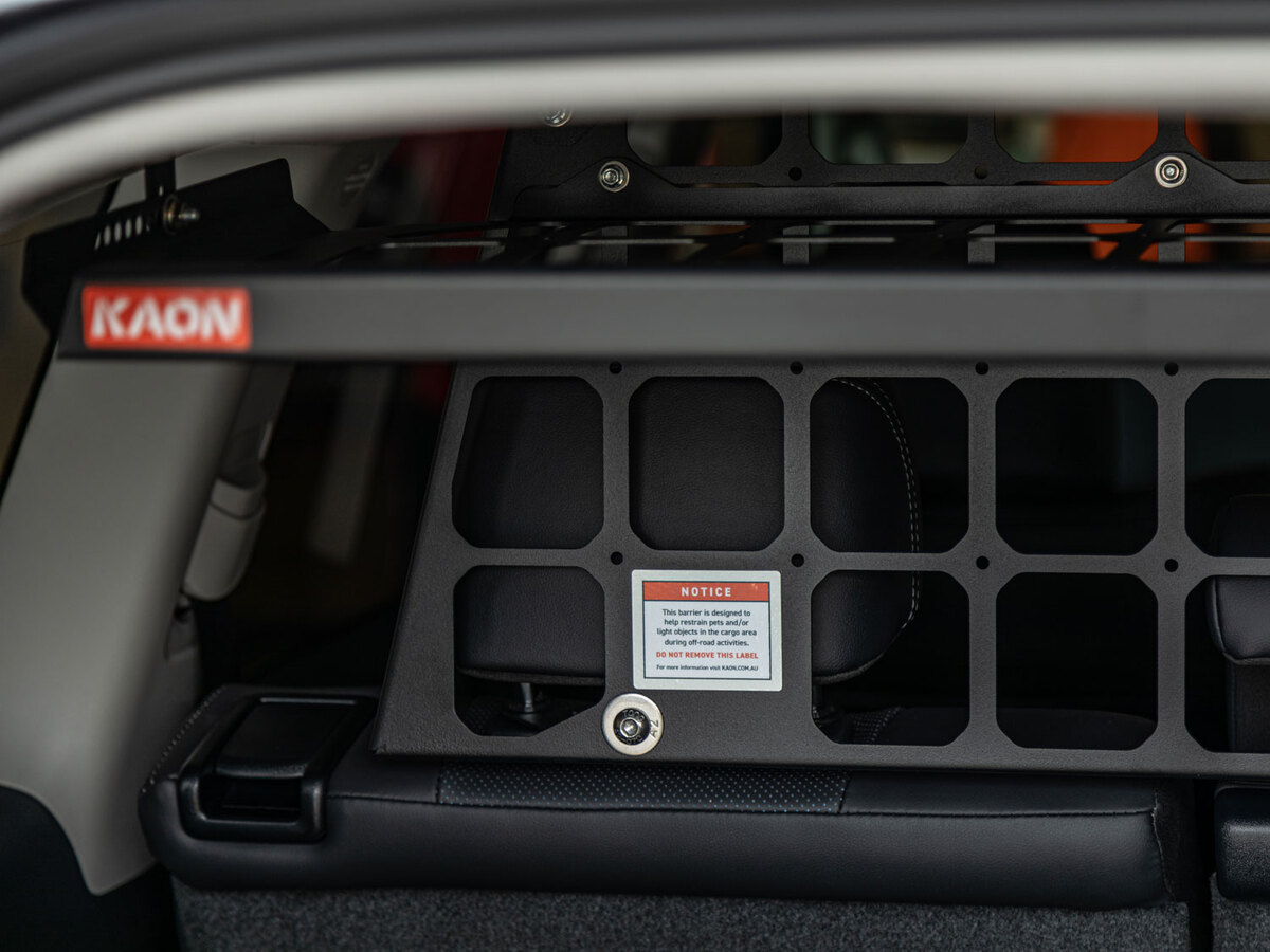 removable cargo barrier prado
